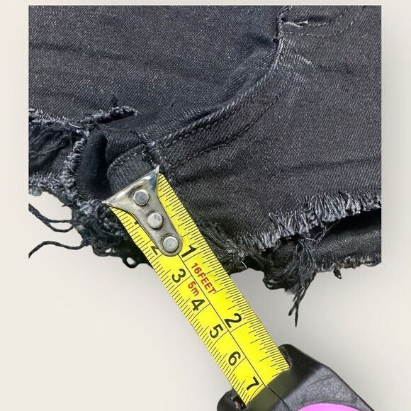 We The Free Denim Shorts Women's 27 High Rise Black Cut Offs Raw Hem Daisy Dukes - Picture 5 of 7